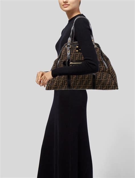 Fendi Zucca Du Jour Shoulder Bag 